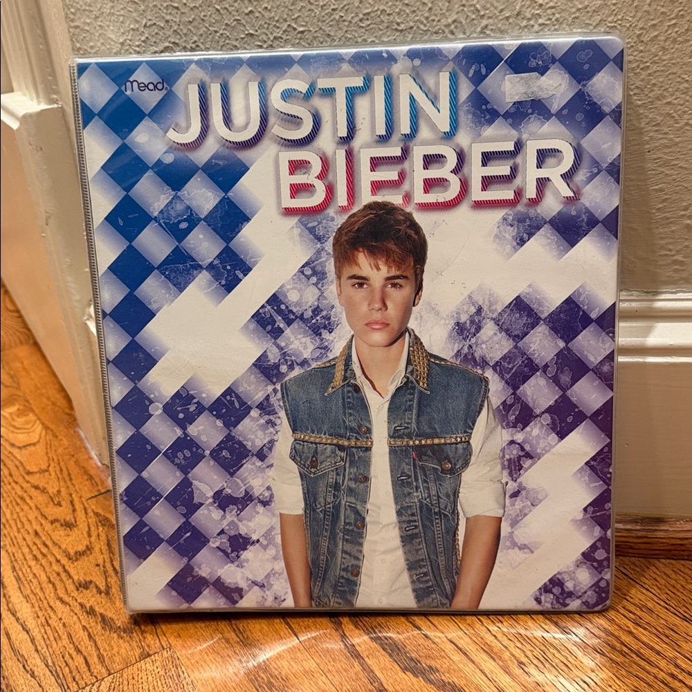 Justin Bieber Mead Binder Blue and Purple Design 11.5” x 10.5” 2012